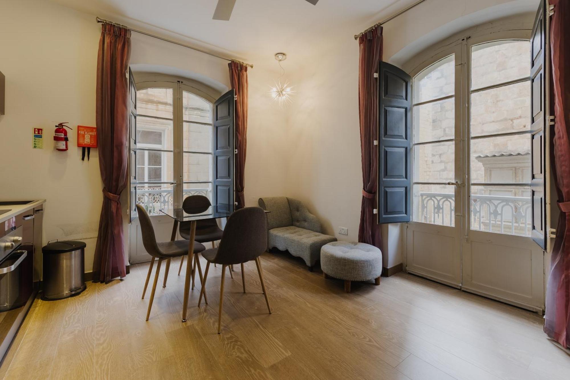 Jean De Valette Boutique Living Apartment Valletta Exterior photo