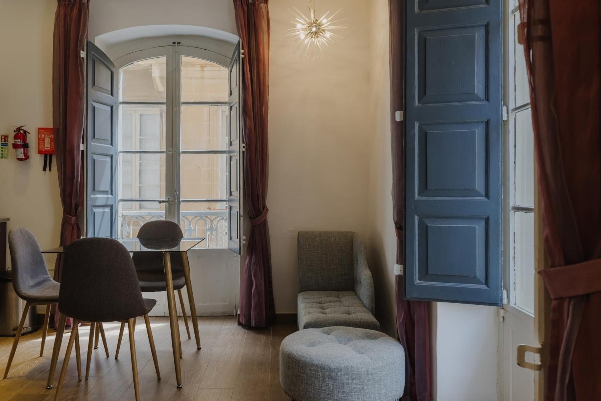 Jean De Valette Boutique Living Apartment Valletta Exterior photo